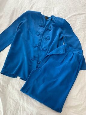 Vintage Bright Cobalt Blue Two-Piece Silk Set GUC